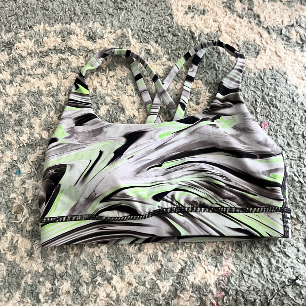 Lululemon sports bra